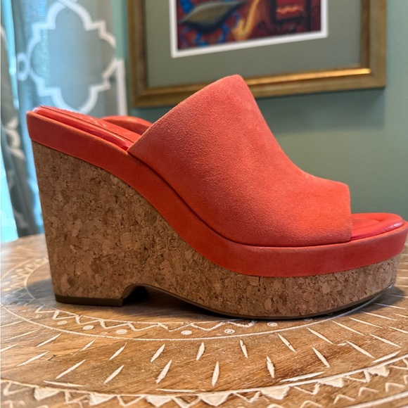 Vince Camuto Danvy Reddish Orange Suede Wedge - Size 8 M - Picture 4 of 15